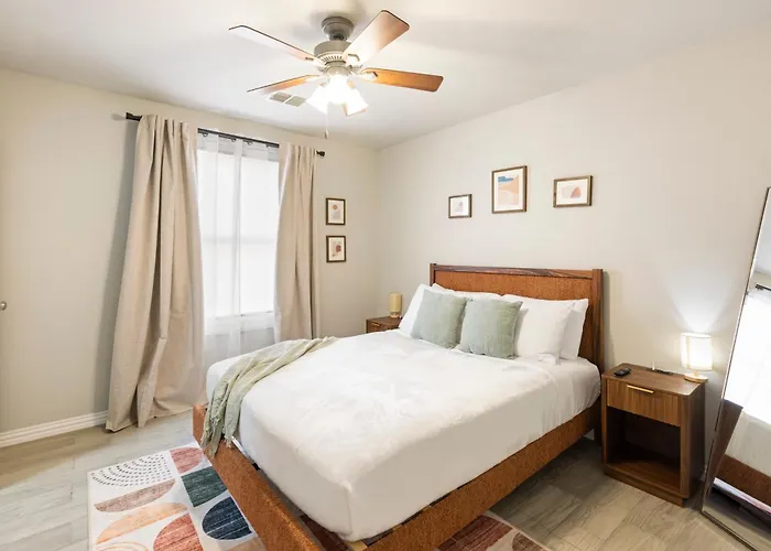 Cozy 3br Near Downtown Fw Sleeps 8 Fort Worth