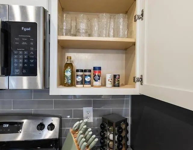 Cozy 3br Near Downtown Fw Sleeps 8