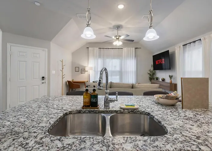 Cozy 3br Near Downtown Fw Sleeps 8 Ferienhaus