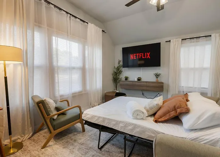 Cozy 3br Near Downtown Fw Sleeps 8 Ferienhaus *